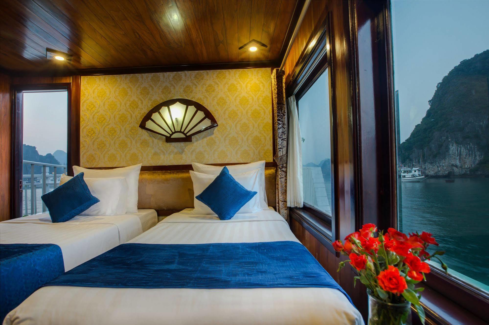 Hotel Flamingo Luxury Cruises Hạ Long Exterior foto