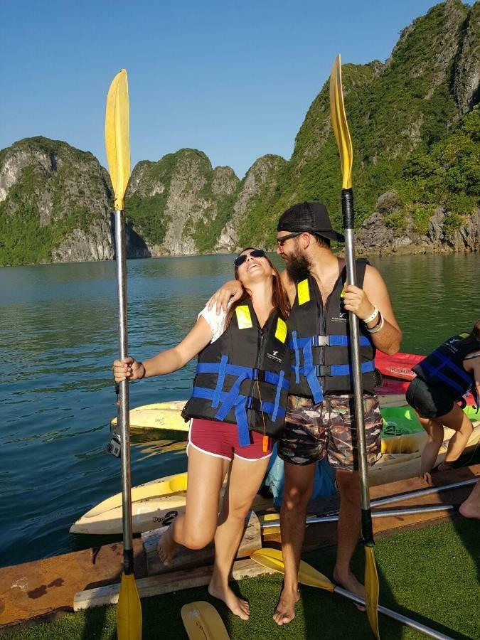 Hotel Flamingo Luxury Cruises Hạ Long Exterior foto
